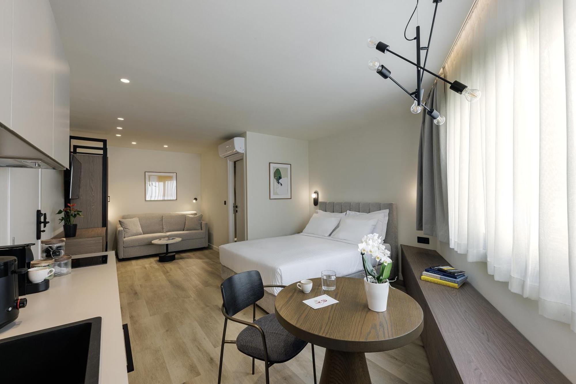Master Plaka Apartment Athens Ngoại thất bức ảnh